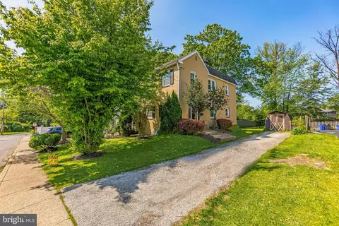 714 Moore Ave, Bryn Mawr, PA 19010