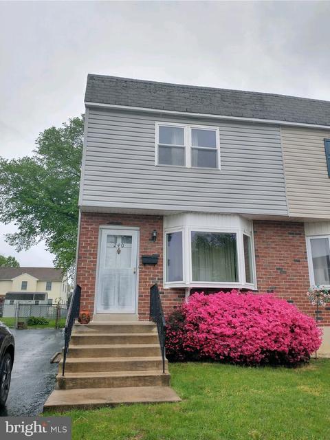 240 Morris Ave, Woodlyn, PA 19094