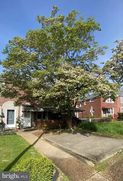 522 S 3rd St, Darby, PA 19023