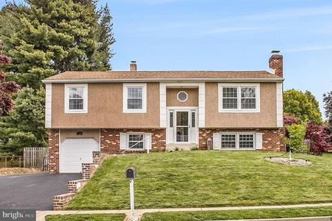116 Woodstream Rd, Marcus Hook, PA 19061