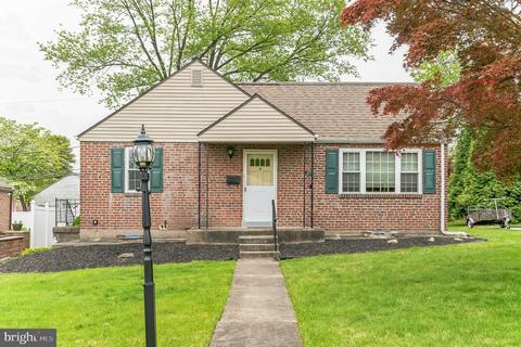 27 Pleasant Rd, Broomall, PA 19008