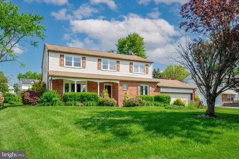 13 Anvil Rd, Aston, PA 19014