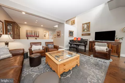 37 Greythorne Woods Cir, Wayne, PA 19087 photo 19