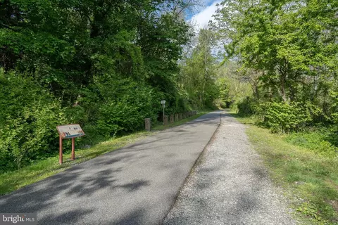 37 Greythorne Woods Cir, Wayne, PA 19087 photo 51