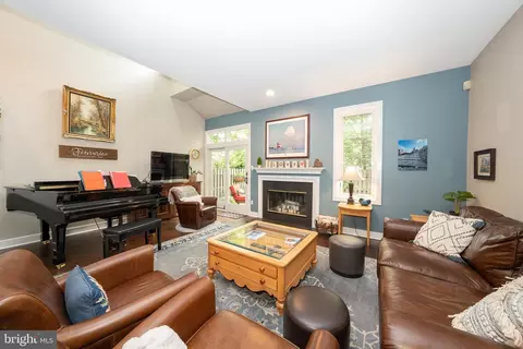 37 Greythorne Woods Cir, Wayne, PA 19087 photo 14