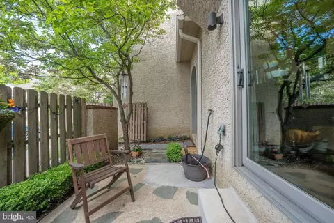 37 Greythorne Woods Cir, Wayne, PA 19087 photo 36