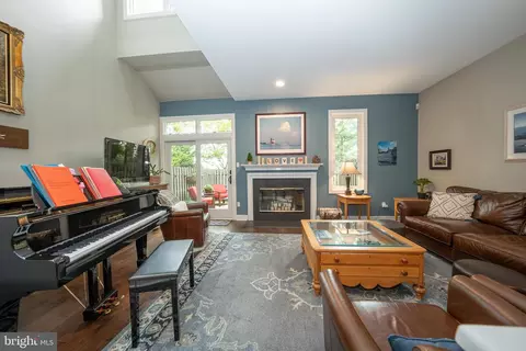 37 Greythorne Woods Cir, Wayne, PA 19087 photo 20