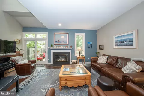 37 Greythorne Woods Cir, Wayne, PA 19087 photo 13