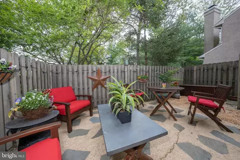 37 Greythorne Woods Cir, Wayne, PA 19087 photo 38