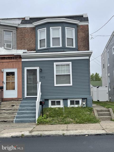 922 W 9th St, Chester, PA 19013