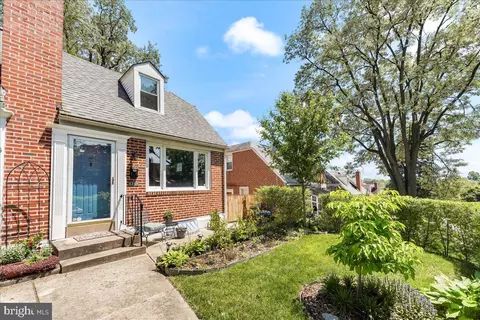 1233 Agnew Dr, Drexel Hill, PA 19026