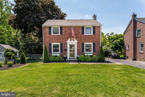 526 Springview Ln, Springfield, PA 19064