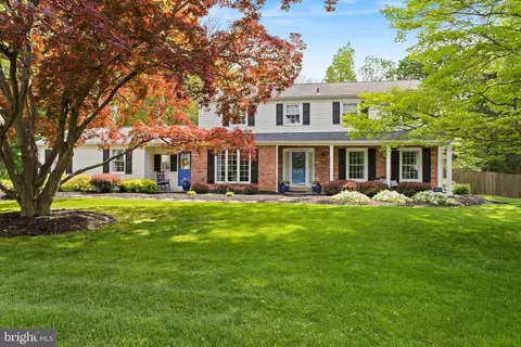 182 Steeplechase Dr, Media, PA 19063