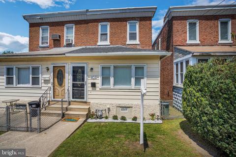 404 Manhattan St, Essington, PA 19029