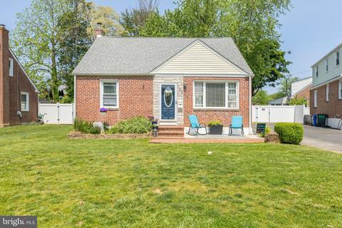 109 9th Ave, Folsom, PA 19033