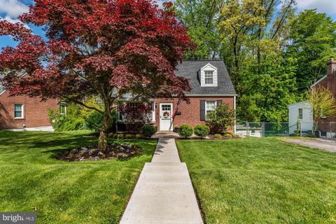 28 Surrey Dr, Newtown Square, PA 19073