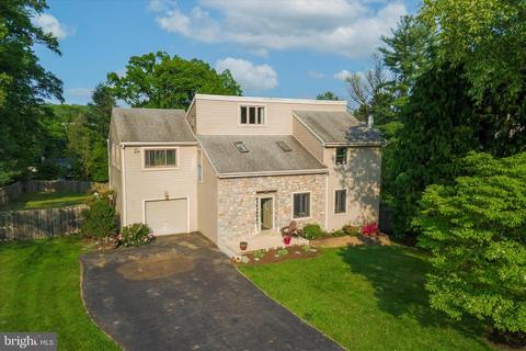 44 Gallant Fox Dr, Media, PA 19063