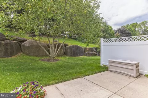 53 Dresner Cir, Boothwyn, PA 19061 photo 26