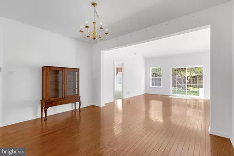 53 Dresner Cir, Boothwyn, PA 19061 photo 11