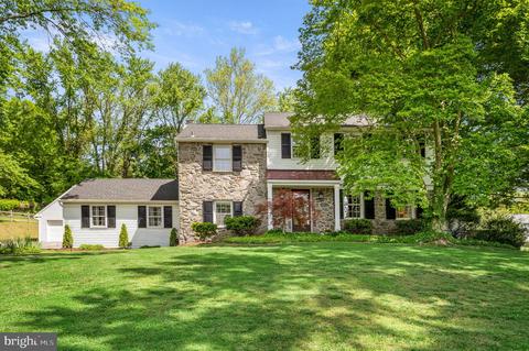 78 Todmorden Dr, Rose Valley, PA 19086