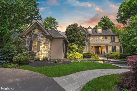 2 Matlack Ln, Villanova, PA 19085