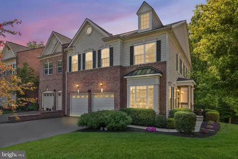 1265 Brookstone Dr, Garnet Valley, PA 19060