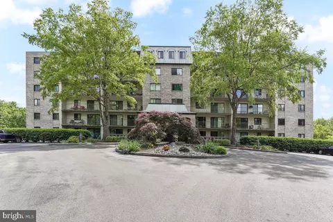 1000 Putnam Blvd #504, Wallingford, PA 19086