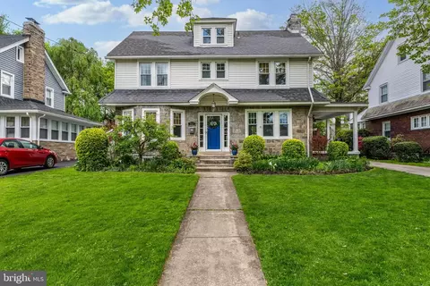 715 Lindale Ave, Drexel Hill, PA 19026