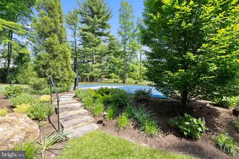 550 Maplewood Ave, Wayne, PA 19087 photo 4