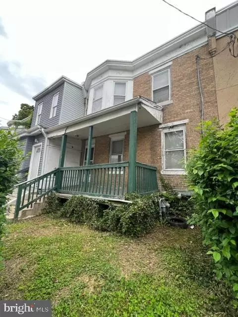 217 N 10th St, Darby, PA 19023