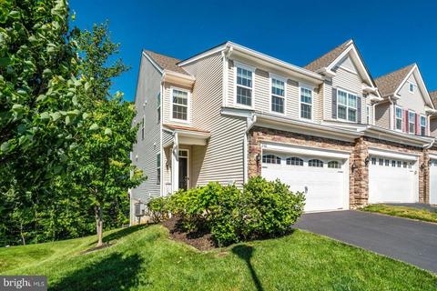 246 Clermont Dr, Newtown Square, PA 19073