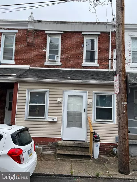12 Florence Ave, Collingdale, PA 19023