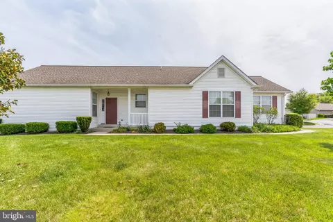 519 Fox Den Ct, Glen Mills, PA 19342