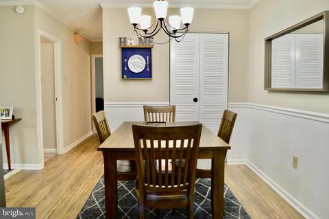 400 E Glendale Rd #E21, Havertown, PA 19083