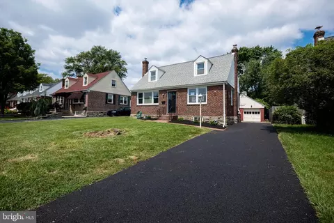 425 E Rively Ave, Aldan, PA 19018