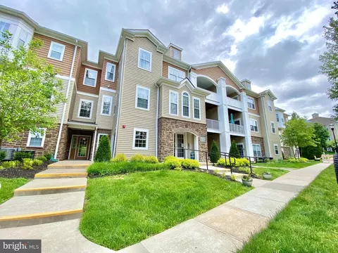 6000 Village Way #6101, Boothwyn, PA 19061