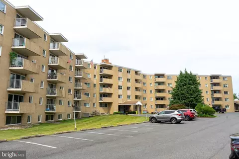 801 S Chester Rd #108, Swarthmore, PA 19081