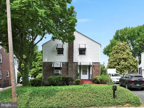 212 E Dutton Mill Rd, Brookhaven, PA 19015 photo 2