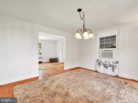 212 E Dutton Mill Rd, Brookhaven, PA 19015 photo 8