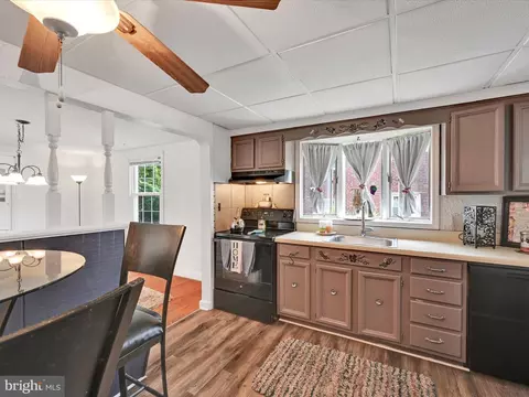 212 E Dutton Mill Rd, Brookhaven, PA 19015 photo 10