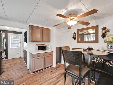 212 E Dutton Mill Rd, Brookhaven, PA 19015 photo 9