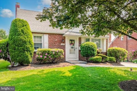 2257 Avon Rd, Ardmore, PA 19003