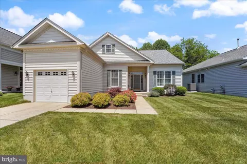 31 Hutton Ln, Garnet Valley, PA 19061