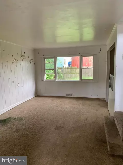 2753 Bethel Rd, Chester, PA 19013
