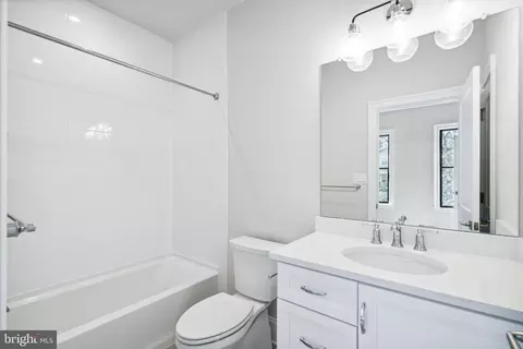 206 N Aberdeen Ave # A, Wayne, PA 19087 photo 32
