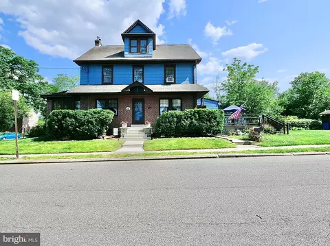 100 S Linden Ave, Aldan, PA 19018