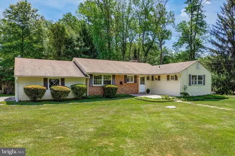 200 E Rose Tree Rd, Media, PA 19063
