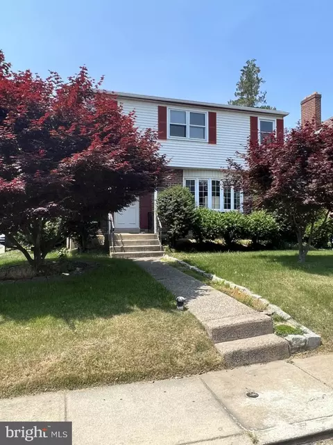 131 E Plumstead Ave, Lansdowne, PA 19050