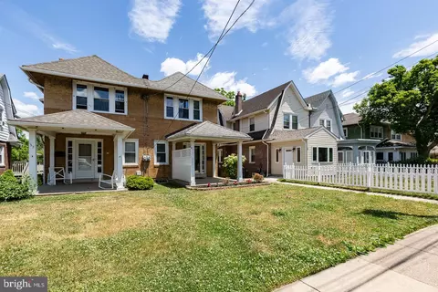 31 Waverly Rd, Havertown, PA 19083