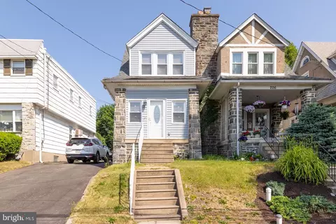 228 S Carol Blvd, Upper Darby, PA 19082